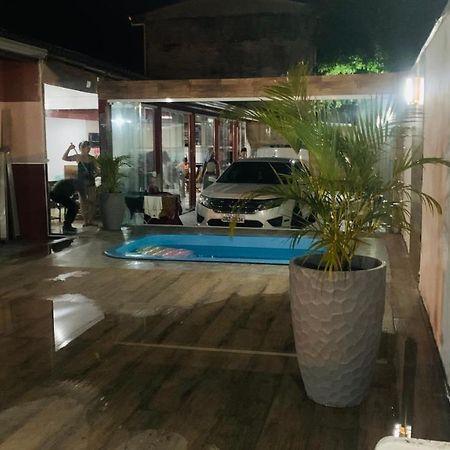Vila Casa Com 2 Piscinas Matinhos Exteriér fotografie