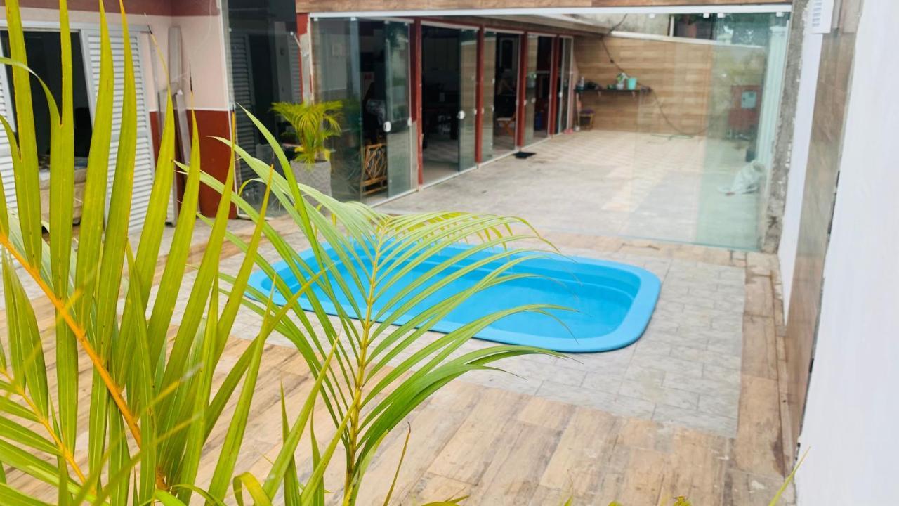 Vila Casa Com 2 Piscinas Matinhos Exteriér fotografie