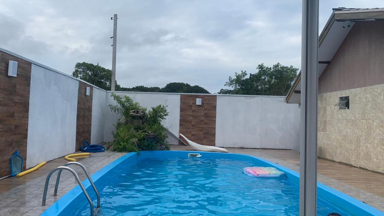 Vila Casa Com 2 Piscinas Matinhos Exteriér fotografie