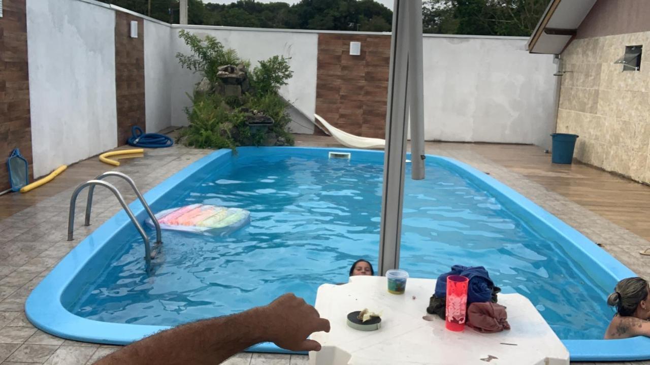 Vila Casa Com 2 Piscinas Matinhos Exteriér fotografie