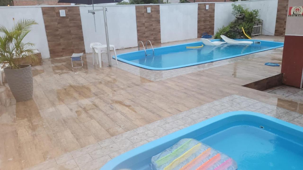 Vila Casa Com 2 Piscinas Matinhos Exteriér fotografie