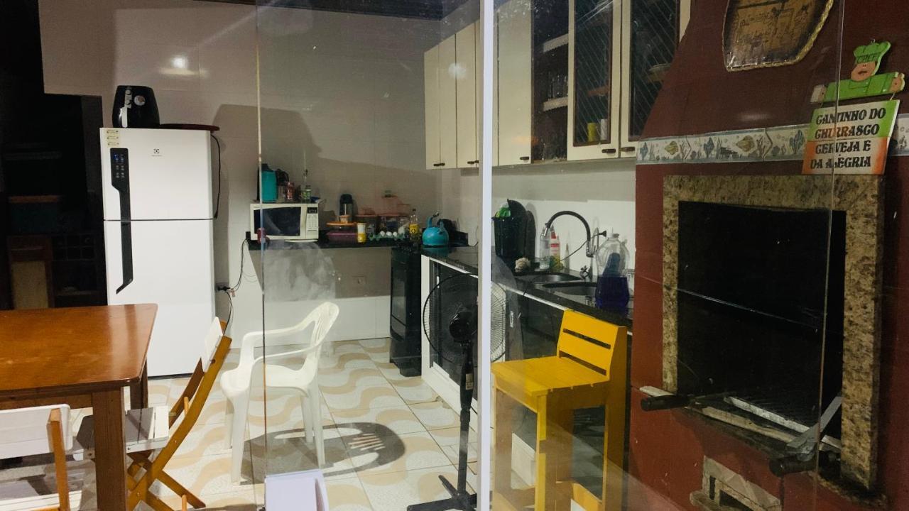 Vila Casa Com 2 Piscinas Matinhos Exteriér fotografie